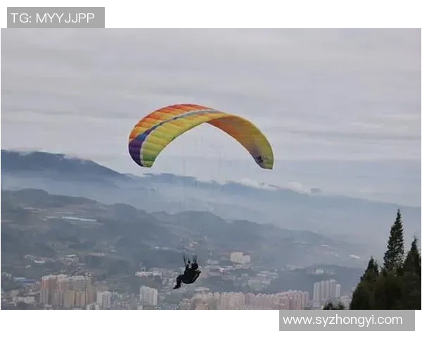 南康家具杯2025年全国滑翔伞定点联赛在江西赣州盛大开幕精彩赛事引人瞩目